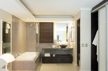 Hippo Boutique Hotel 4*