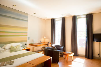 Hippo Boutique Hotel 4*