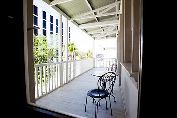 Hippo Boutique Hotel 4*