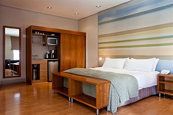 Hippo Boutique Hotel 4*