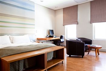 Hippo Boutique Hotel 4*