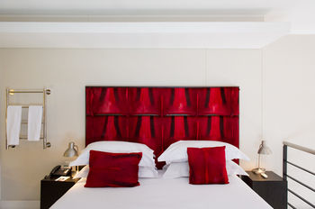 Hippo Boutique Hotel 4*