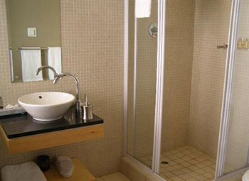 Hippo Boutique Hotel 4*