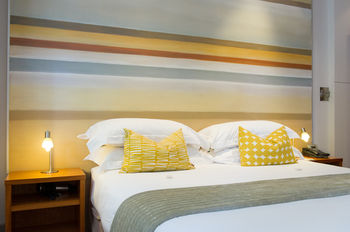 Hippo Boutique Hotel 4*