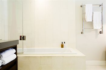 Hippo Boutique Hotel 4*