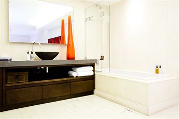 Hippo Boutique Hotel 4*