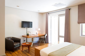 Hippo Boutique Hotel 4*