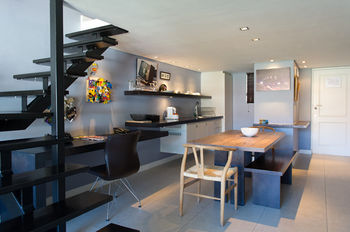 Hippo Boutique Hotel 4*