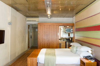 Hippo Boutique Hotel 4*