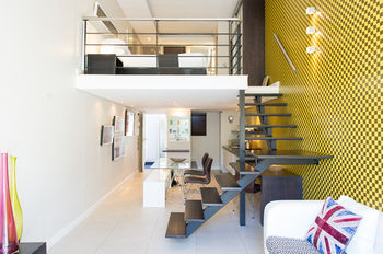 Hippo Boutique Hotel 4*