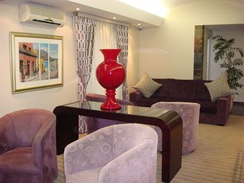 Signal Hill Lodge 4*