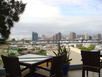 Signal Hill Lodge 4*