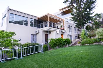 Signal Hill Lodge 4*
