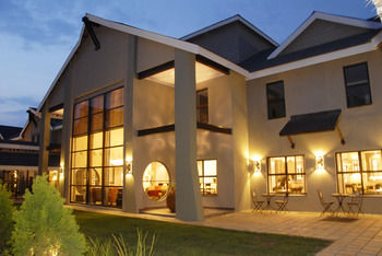 Protea Hotel by Marriott Bloemfontein Willow Lake 4*