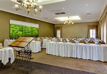 Protea Hotel by Marriott Bloemfontein Willow Lake 4*