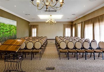 Protea Hotel by Marriott Bloemfontein Willow Lake 4*