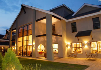 Protea Hotel by Marriott Bloemfontein Willow Lake 4*