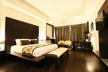 Grand Estancia 4*