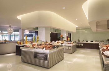 Radisson Blu Hotel, Kuwait 5*