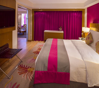 Radisson Blu Hotel, Kuwait 5*