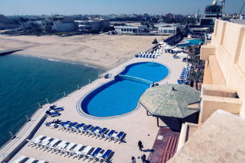 Radisson Blu Hotel, Kuwait 5*