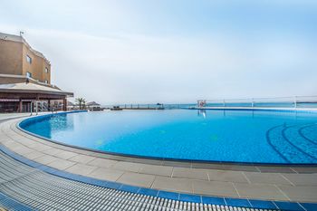 Radisson Blu Hotel, Kuwait 5*