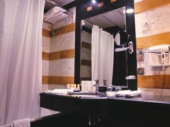 Al Muna Kareem Hotel- EX Leader 3*