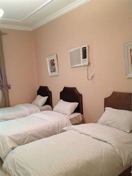 Al Alya Hotel Rooms and Suites 1*