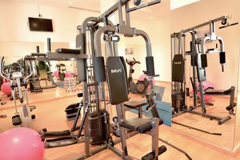 Sunday Hotel Kingdom Towers Formerly Warwick Al Dabab Hotel 4*