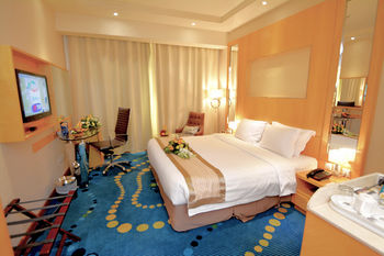 Sunday Hotel Kingdom Towers Formerly Warwick Al Dabab Hotel 4*