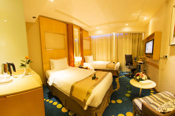 Sunday Hotel Kingdom Towers Formerly Warwick Al Dabab Hotel 4*