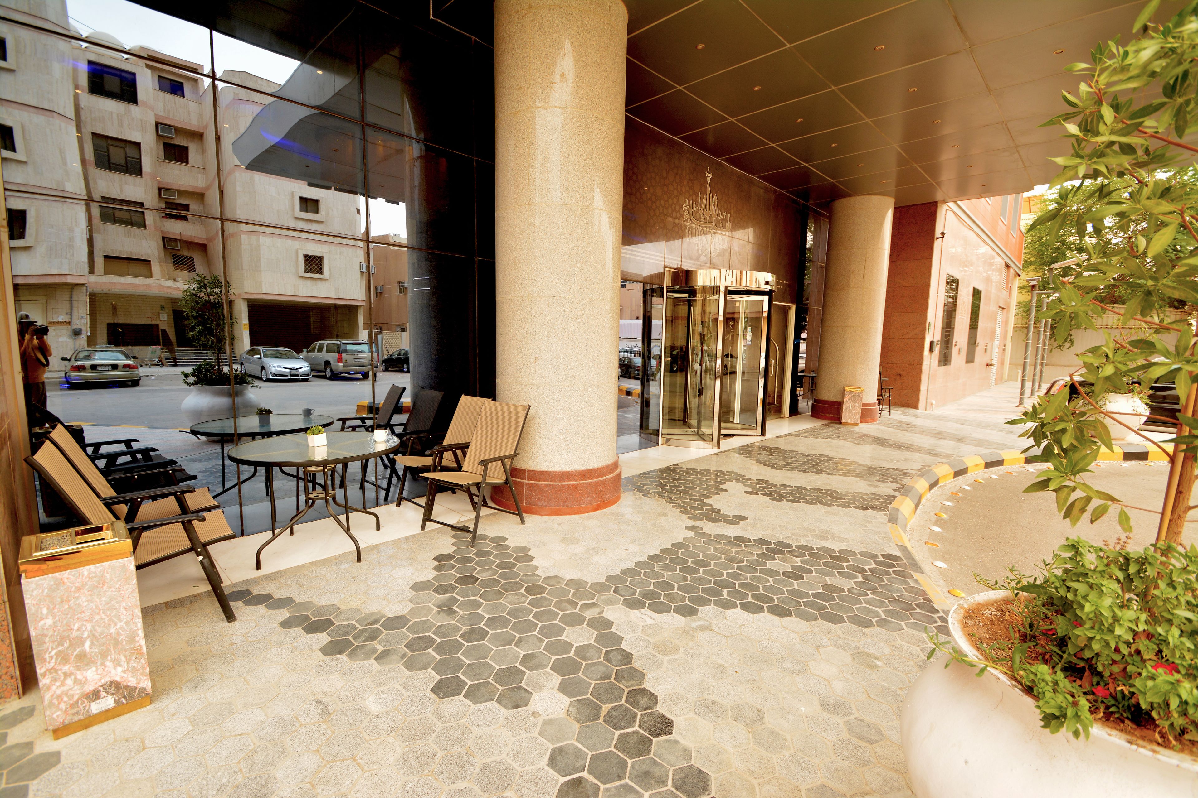 Sunday Hotel Kingdom Towers Formerly Warwick Al Dabab Hotel 4*