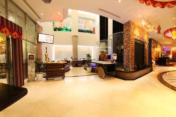 Sunday Hotel Kingdom Towers Formerly Warwick Al Dabab Hotel 4*