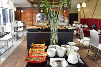 Suites Riyadh Center 1*