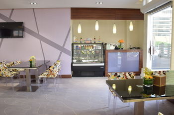 Suites Riyadh Center 1*