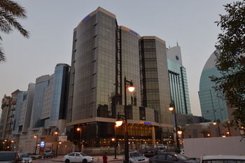 Suites Riyadh Center 1*
