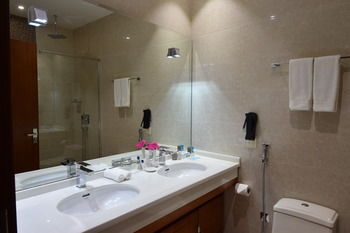 Suites Riyadh Center 1*