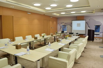 Suites Riyadh Center 1*