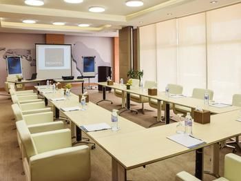 Suites Riyadh Center 1*