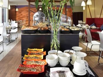 Suites Riyadh Center 1*