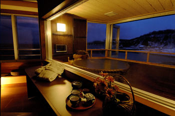 KITAKOBUSHI SHIRETOKO Hotel & Resort 3*