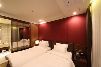 Benikea The H Hotel 3*