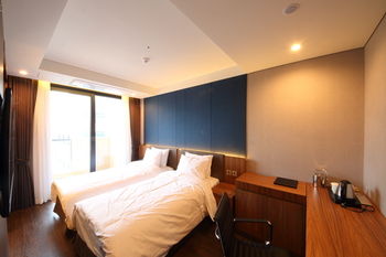 Benikea The H Hotel 3*