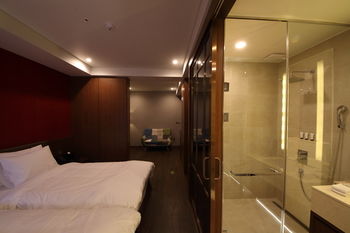 Benikea The H Hotel 3*