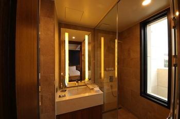 Benikea The H Hotel 3*