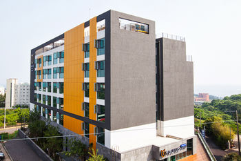 You Us Hotel 3*