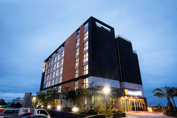 You Us Hotel 3*