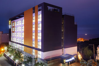 You Us Hotel 3*