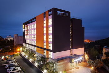 You Us Hotel 3*