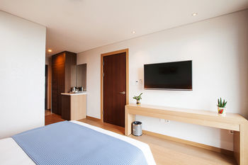 You Us Hotel 3*